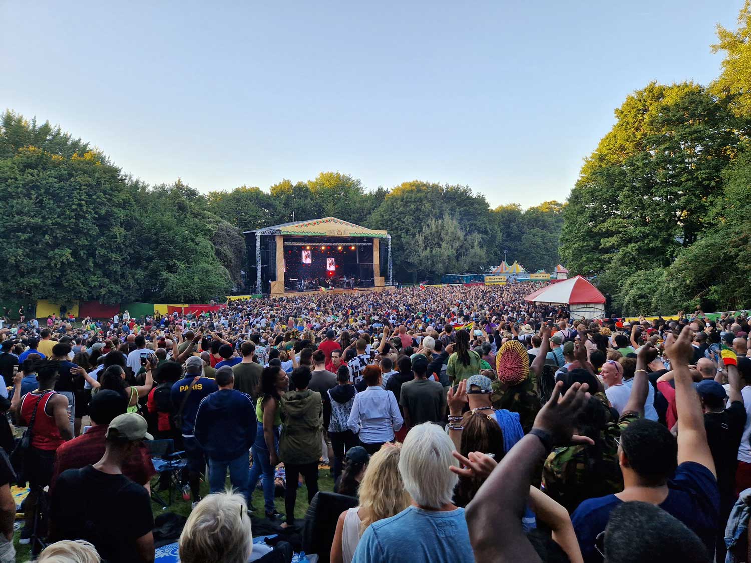 Bekijk hier ons fotoverslag van Reggae Lake Festival 2022, Amsterdam